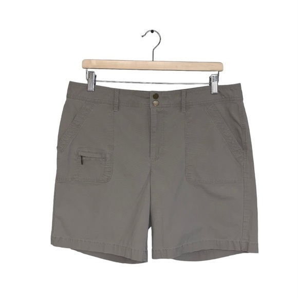 L.L. Bean Shorts Women’s Size 14 US‎ Beige Favorite Fit Ripstop Hiking Outdoor - Picture 1 of 8
